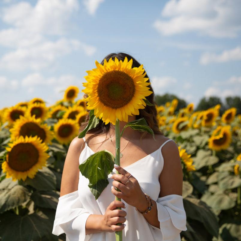 展現自我風格的女生tshirt