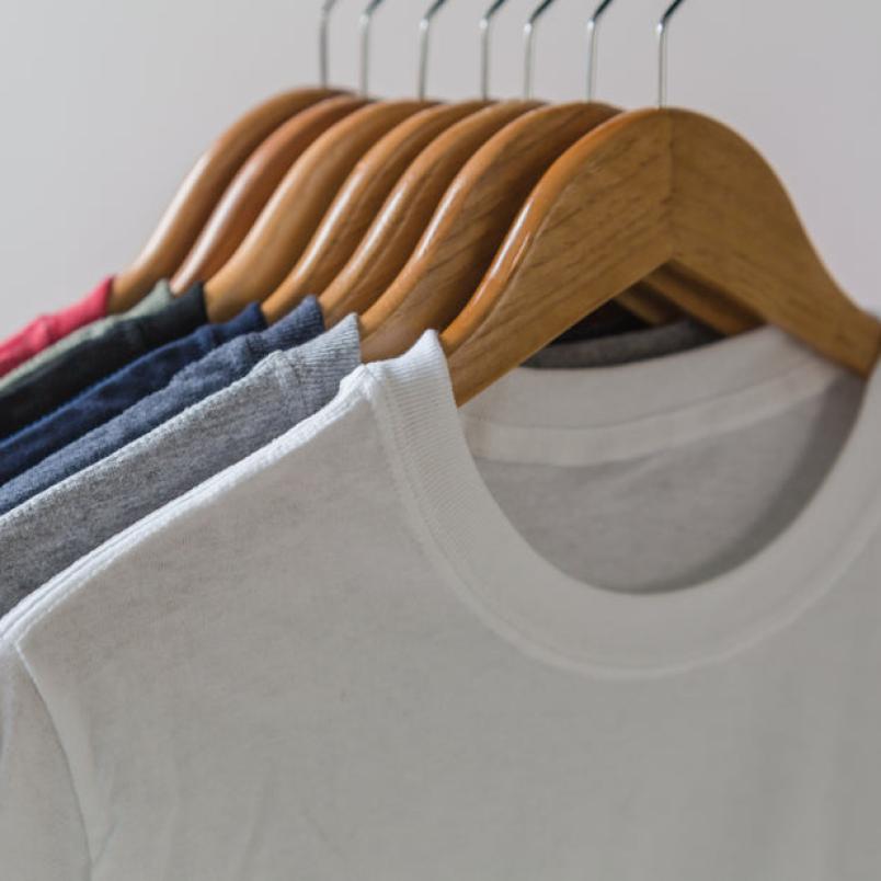 顏色繽紛的兒童T恤